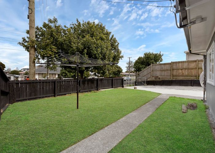  at 1/116 Beaumonts Way, Manurewa, Manukau City, Auckland