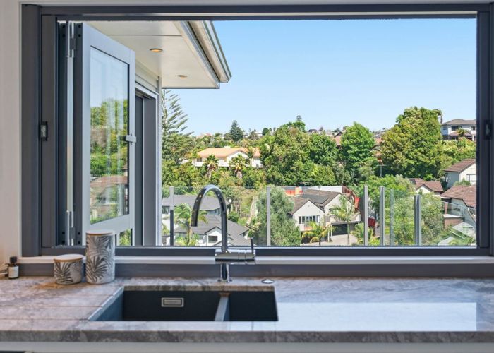  at 27 Mulgan Way, Browns Bay, North Shore City, Auckland