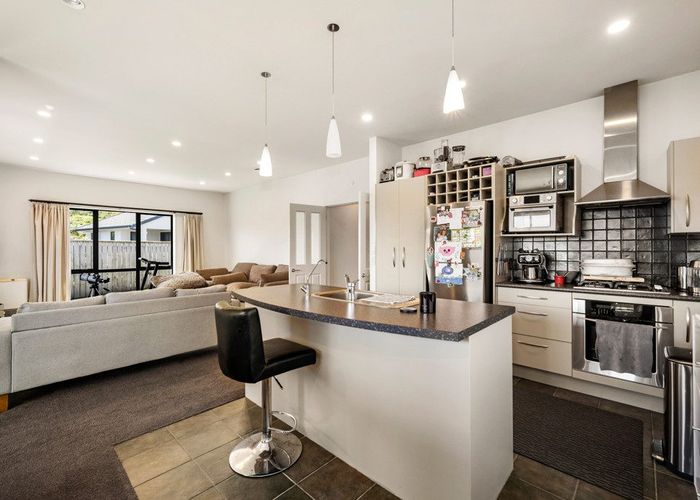  at 11 Cabbage Tree Grove, Woodridge, Wellington, Wellington