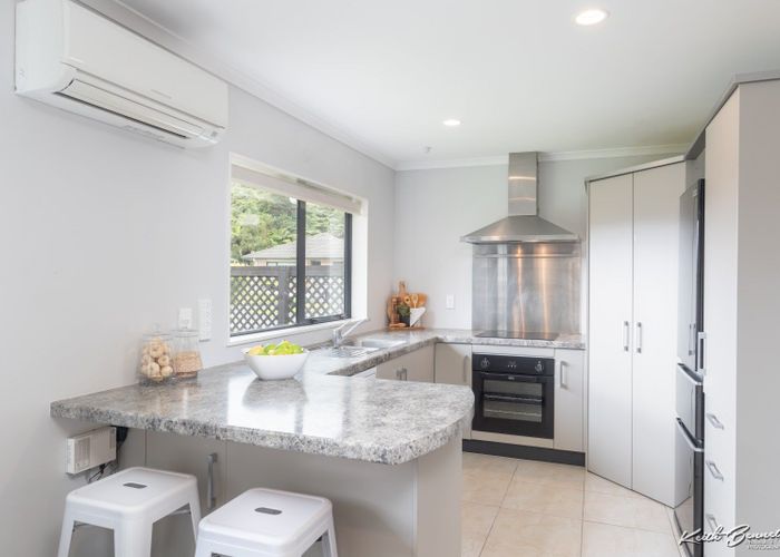  at 4 Boleyn Close, Kingsley Heights, Upper Hutt