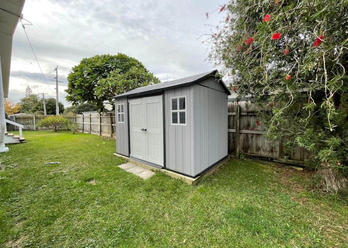  at 17 Second View Avenue, Beachlands, Manukau City, Auckland