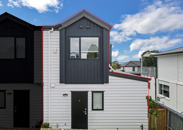  at 8/285 Te Atatu Road, Te Atatu South, Auckland