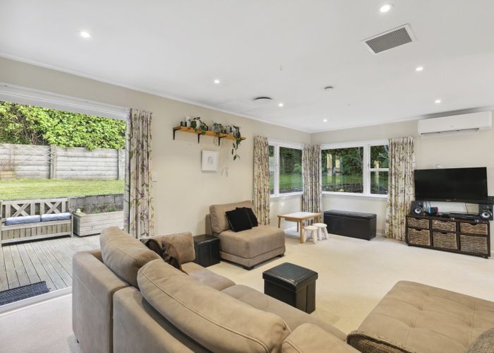  at 21 Alwyn Place, Newlands, Wellington