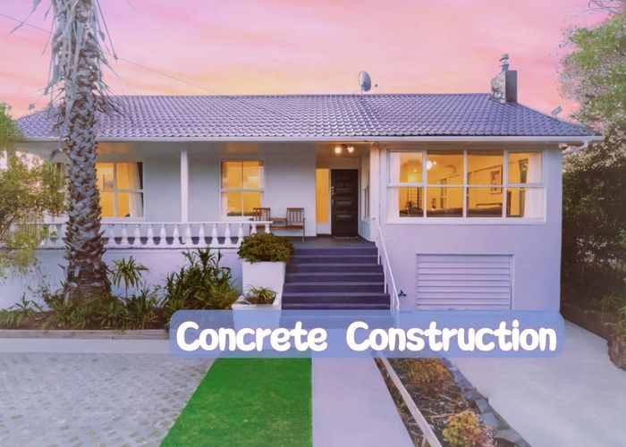  at 242 East Coast Road, Forrest Hill, Auckland