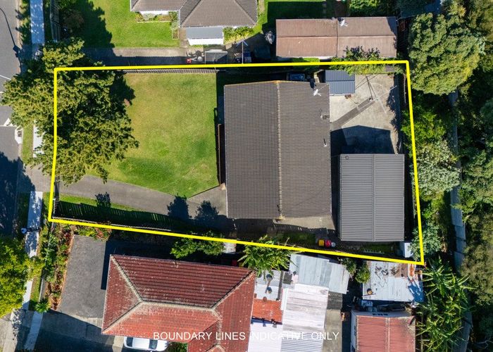  at 21 Staverton Crescent, Mangere, Auckland