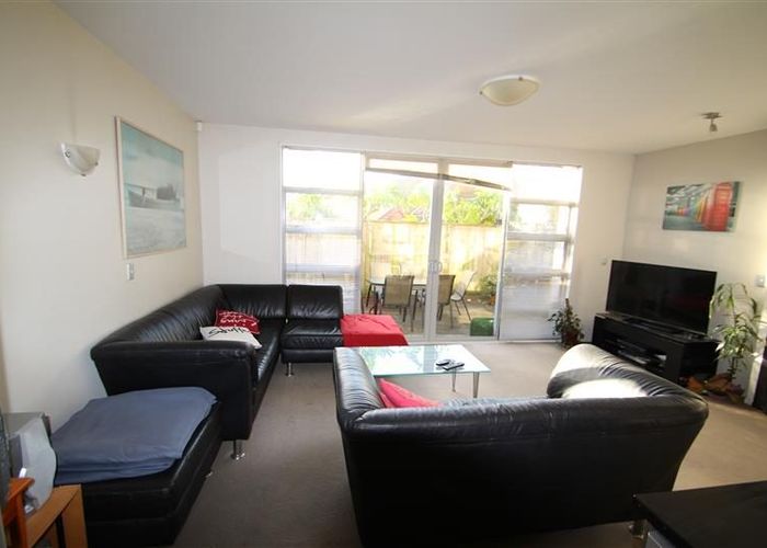  at 35T Garnet Road, Westmere, Auckland