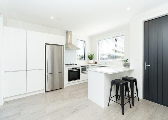  at 1/2 Hillary Street, Chedworth, Hamilton