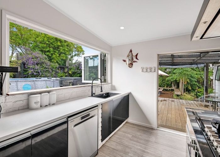  at 11 Brandon Road, Manly, Whangaparaoa