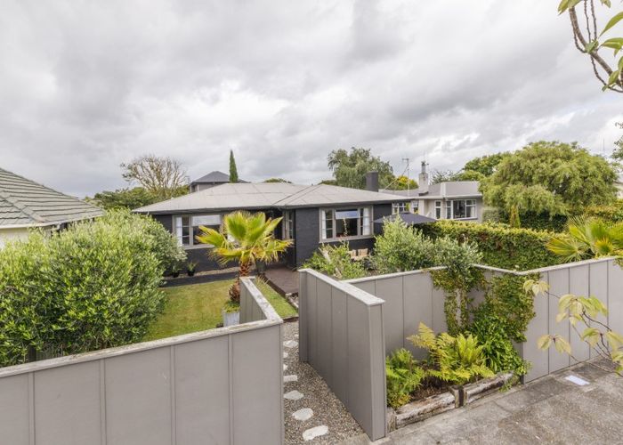  at 112 Fitzroy Street, Terrace End, Palmerston North
