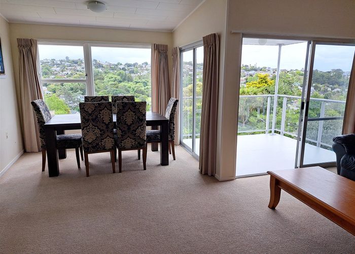  at 18 Shanaway Rise, Hillcrest, North Shore City, Auckland