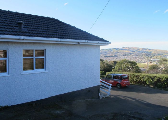  at 18 Earls Road, Saint Clair, Dunedin, Otago