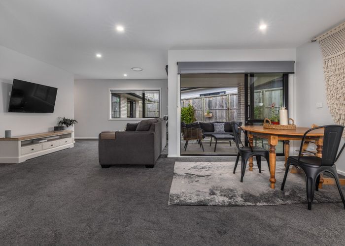  at 14 Schooner Drive, Whitby, Porirua