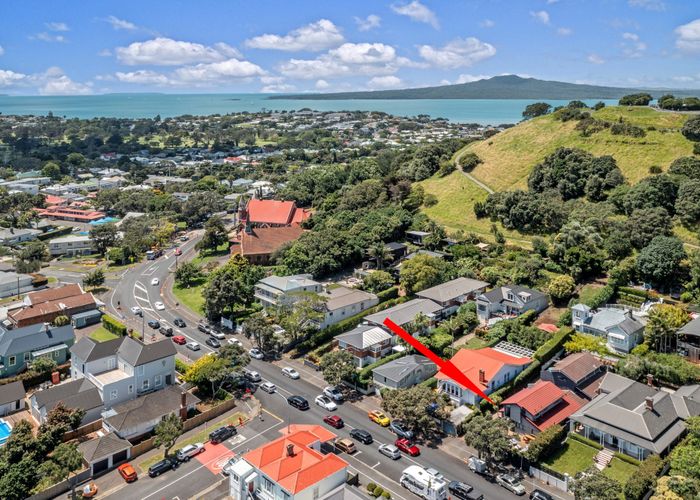  at 1/92 Victoria Road, Devonport, Auckland