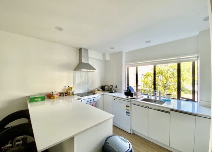  at 10 Sudbury Terrace, Parnell, Auckland