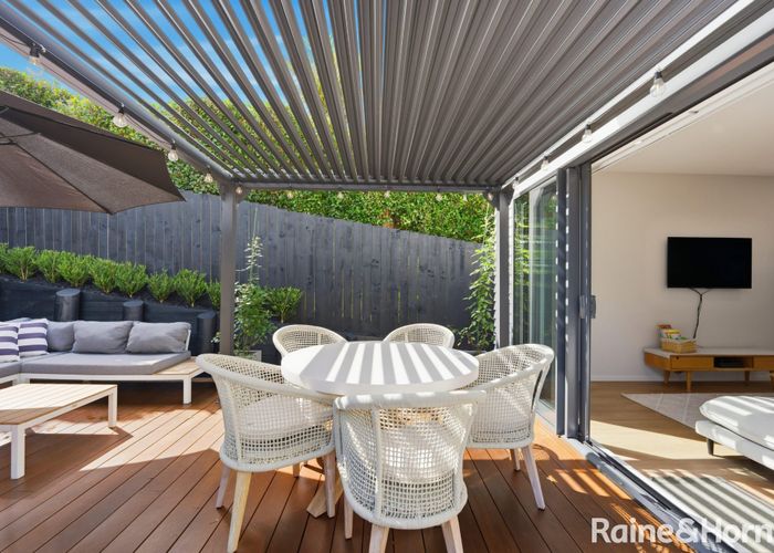  at 19B Standage Lane, Kelston, Waitakere City, Auckland