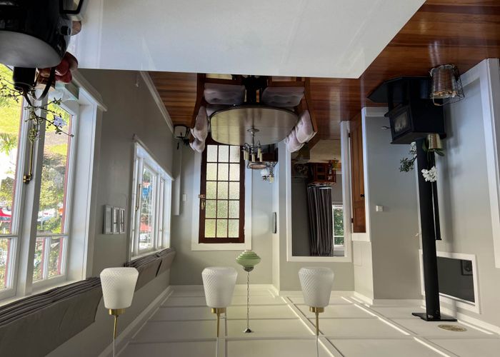  at 2 Meadowbrook Place, Buckland