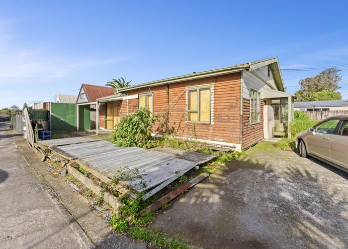  at 12/14 Albert Street, Otahuhu, Auckland