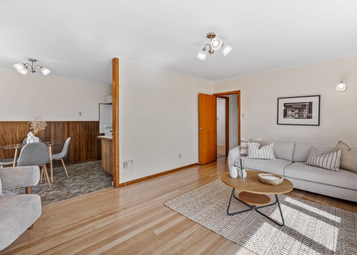  at 40 Vodanovich Road, Te Atatu South, Waitakere City, Auckland