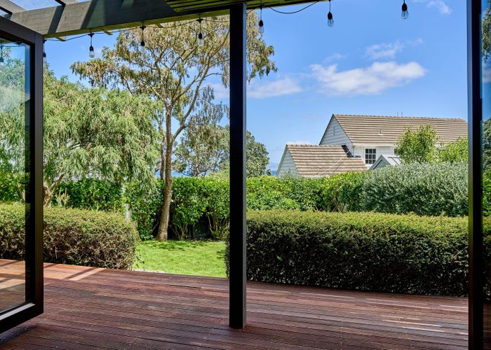  at 8 Cheviot Road, Lowry Bay, Eastbourne, Lower Hutt, Wellington