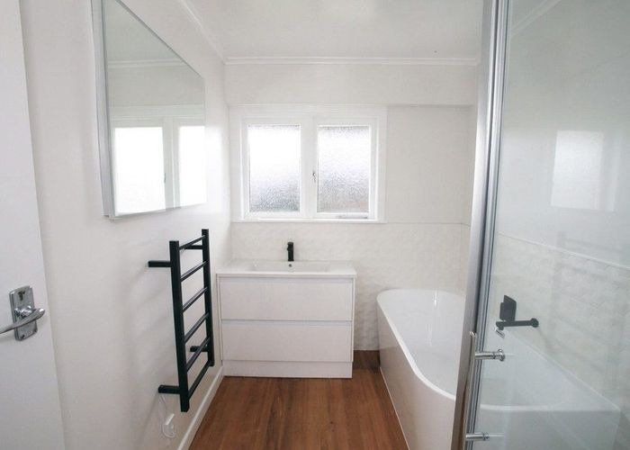  at 52  Campbell Road, Onehunga, Auckland City, Auckland