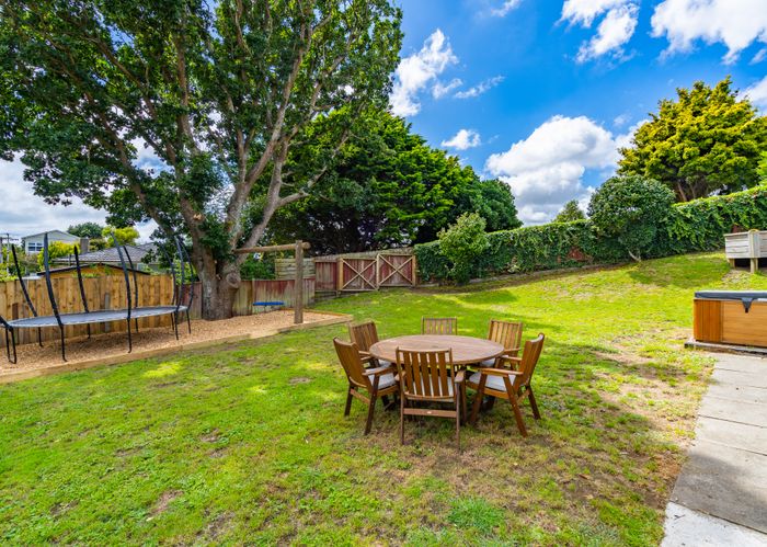  at 12 Alexander Road, Raumati Beach, Paraparaumu