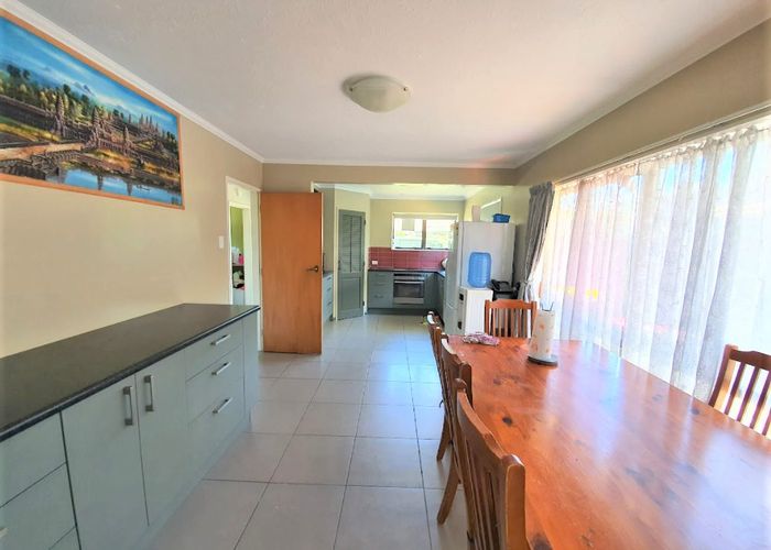  at 21 McEnroe Grove, Naenae, Lower Hutt, Wellington