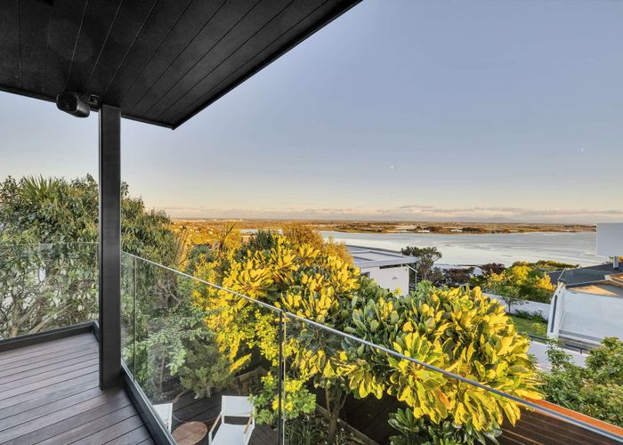  at 6 Dunkeld Lane, Redcliffs, Christchurch City, Canterbury