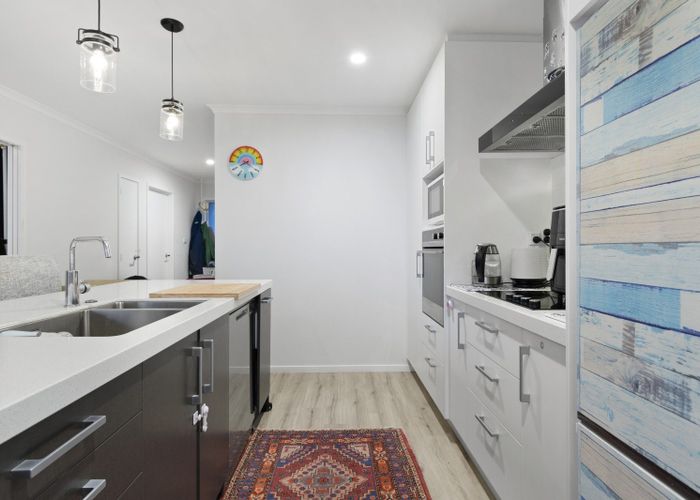  at 84 Penetaka Heights, Pyes Pa, Tauranga