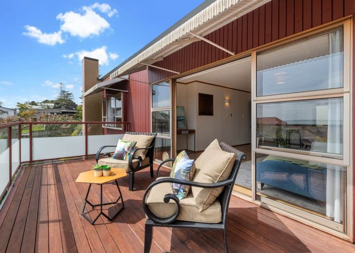  at 6 Evelyn Road, Cockle Bay, Auckland