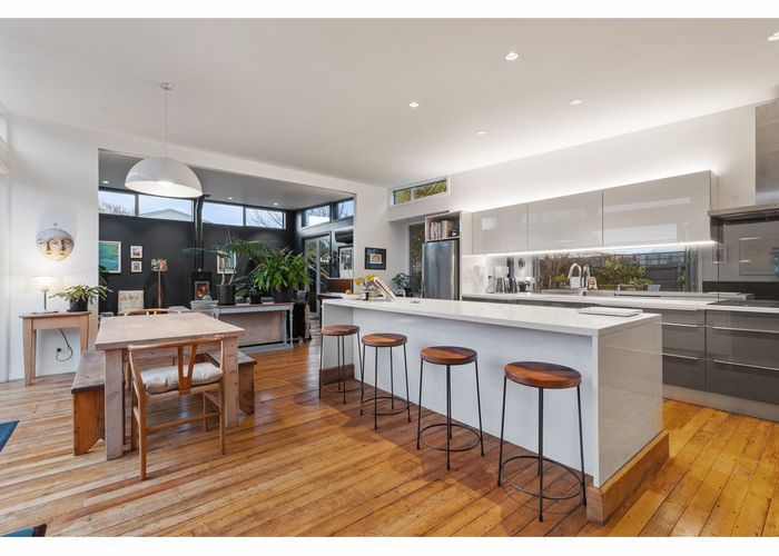  at 21 London Street, Richmond, Christchurch