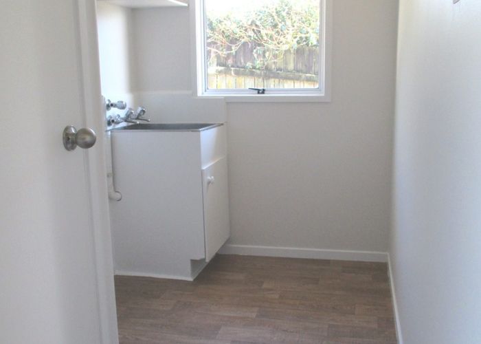  at 50 Parrs Cross Road, Henderson, Waitakere City, Auckland