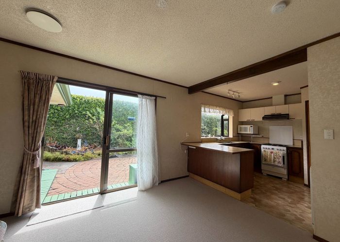  at 121 Lake Road, Belmont, North Shore City, Auckland