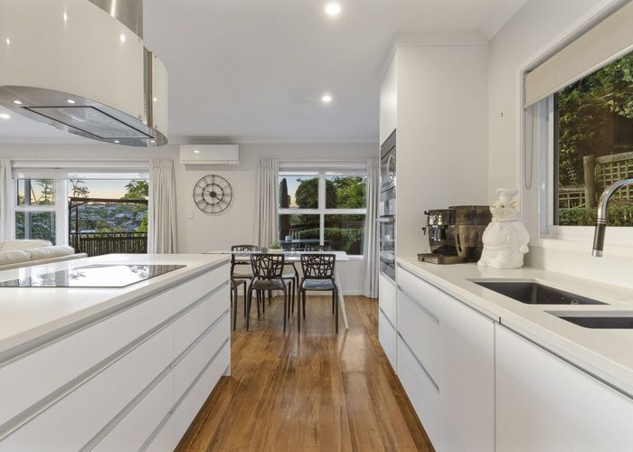  at 48 Newhaven Terrace, Mairangi Bay, North Shore City, Auckland