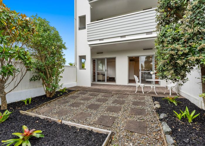  at C1/60 Masons Road, Oteha, Auckland