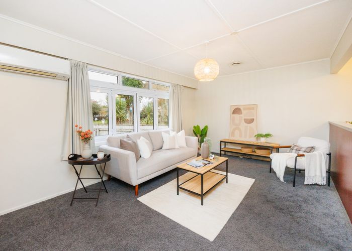  at 8 Austin Place, Awapuni, Palmerston North, Manawatu / Whanganui
