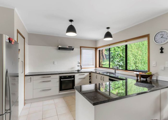  at 8 Jeanette Place, Mairangi Bay, North Shore City, Auckland