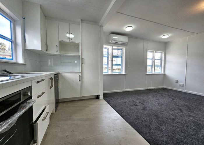  at 12 Miro Road, Mangere Bridge, Manukau City, Auckland