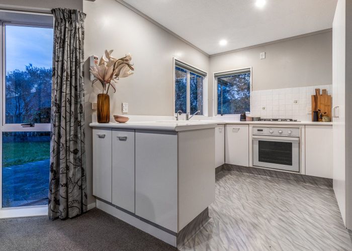  at 13A Westridge, Camborne, Porirua, Wellington