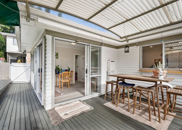  at 7 Arcadia Crescent, Glenfield, North Shore City, Auckland