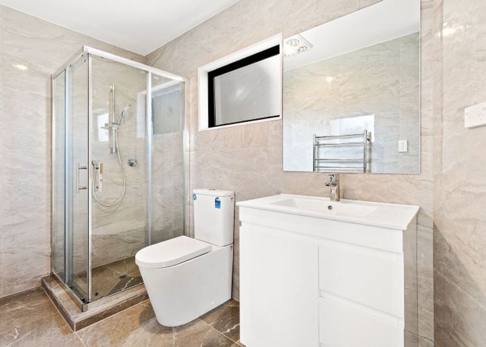  at 1/20 Blanche Way, Half Moon Bay, Manukau City, Auckland