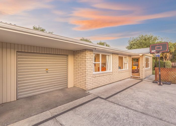  at 2/268 Westminster Street, Mairehau, Christchurch