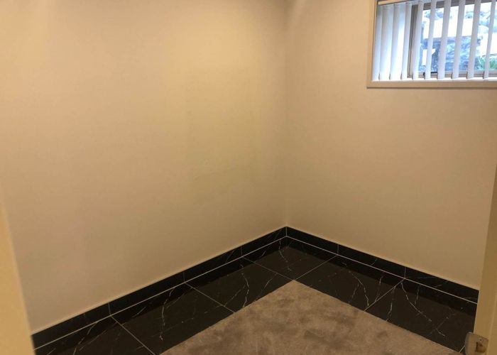  at 2/29a Highgrove Lane, Totara Vale, North Shore City, Auckland