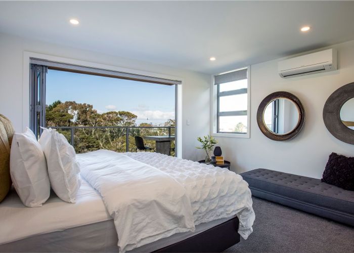  at 8C Huka Road, Birkenhead, Auckland