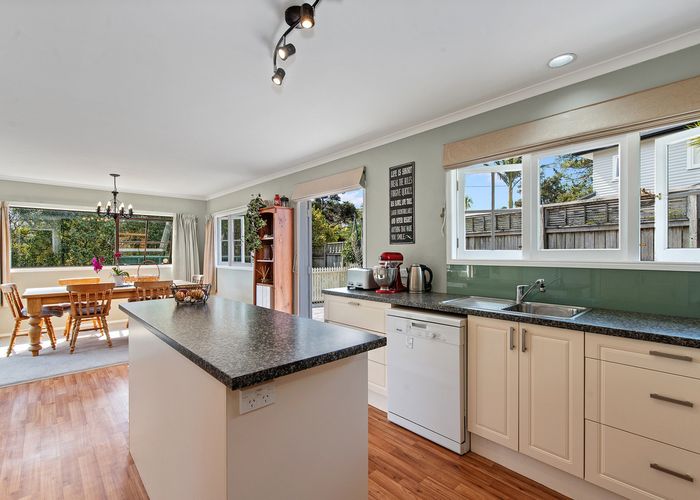  at 13 Chatham Avenue, Paremoremo, Auckland