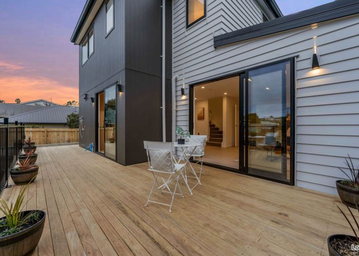  at 24 Leonard Road, Mount Wellington, Auckland City, Auckland