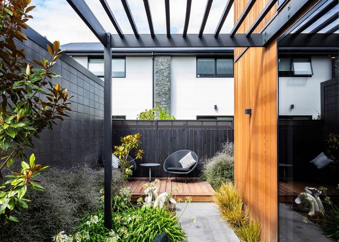  at 43a Gracefield Avenue, City Centre, Christchurch City, Canterbury