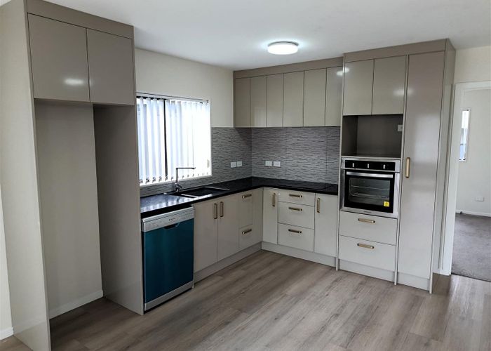  at 3/12 Pleasant Road, Glen Eden, Waitakere City, Auckland