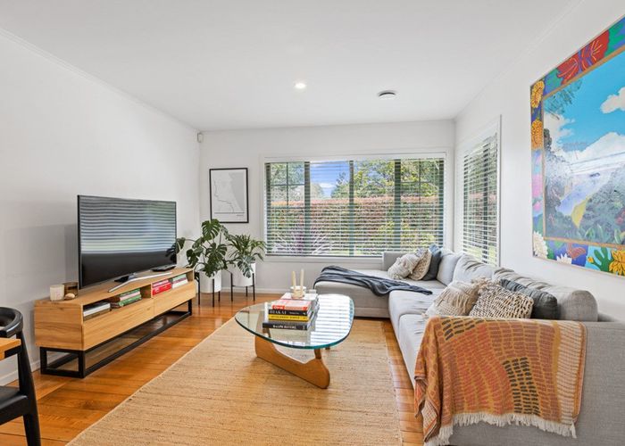  at 3 Kervil Avenue, Te Atatu Peninsula, Auckland