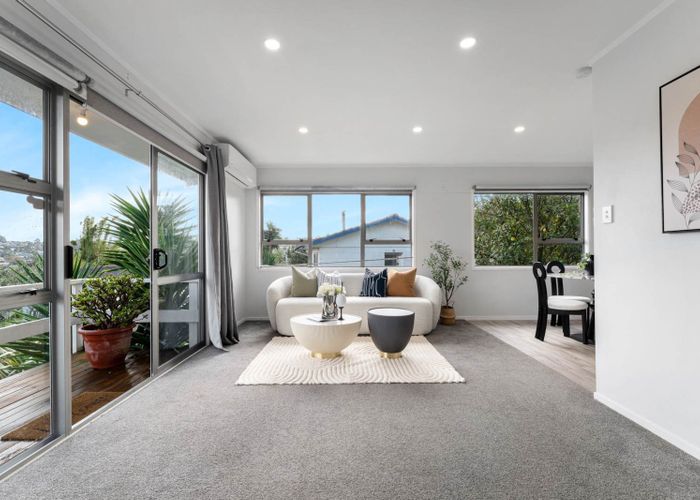  at 5 Jarrah Place, Massey, Waitakere City, Auckland