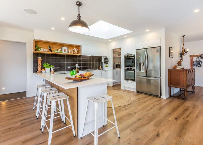  at 6 Cartographer Way, Whitby, Porirua